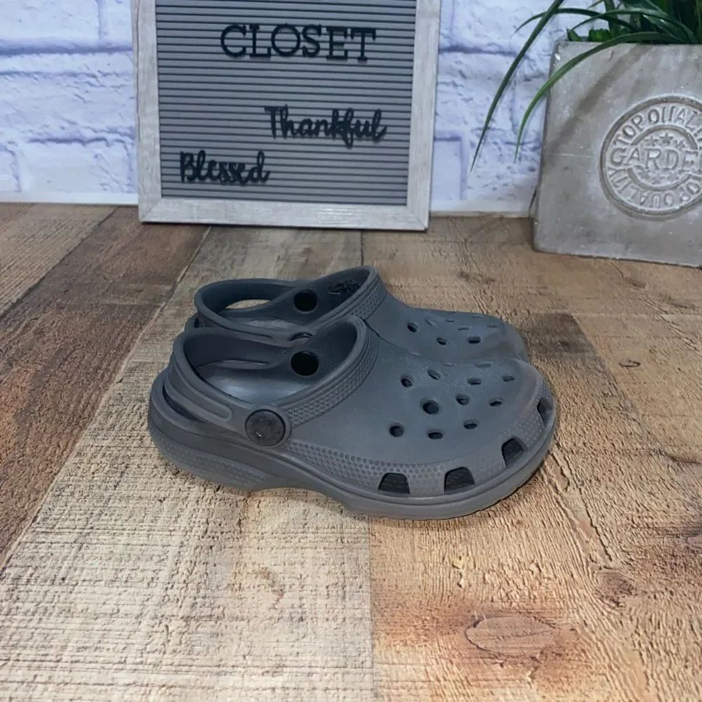 Gray crocs size C10 - Picture 6 of 8